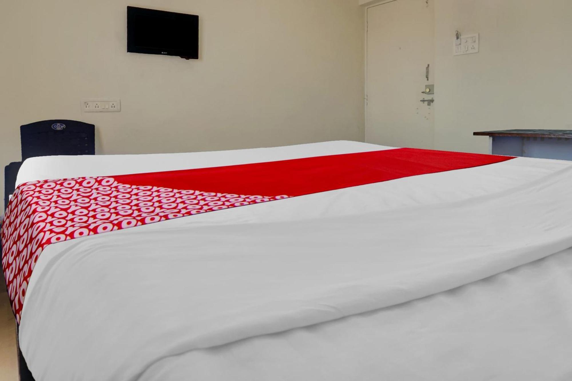 Hotel O Happy Homely Stay Sasvad エクステリア 写真