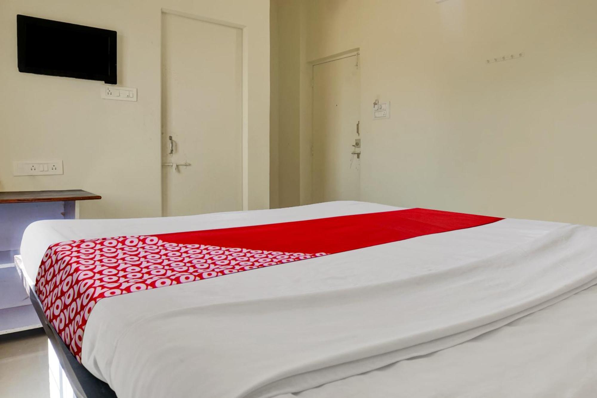 Hotel O Happy Homely Stay Sasvad エクステリア 写真